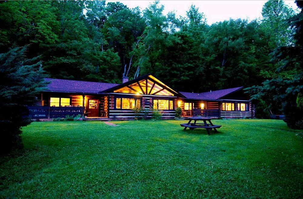 Creekwalk Inn And Cabins Cosby Экстерьер фото